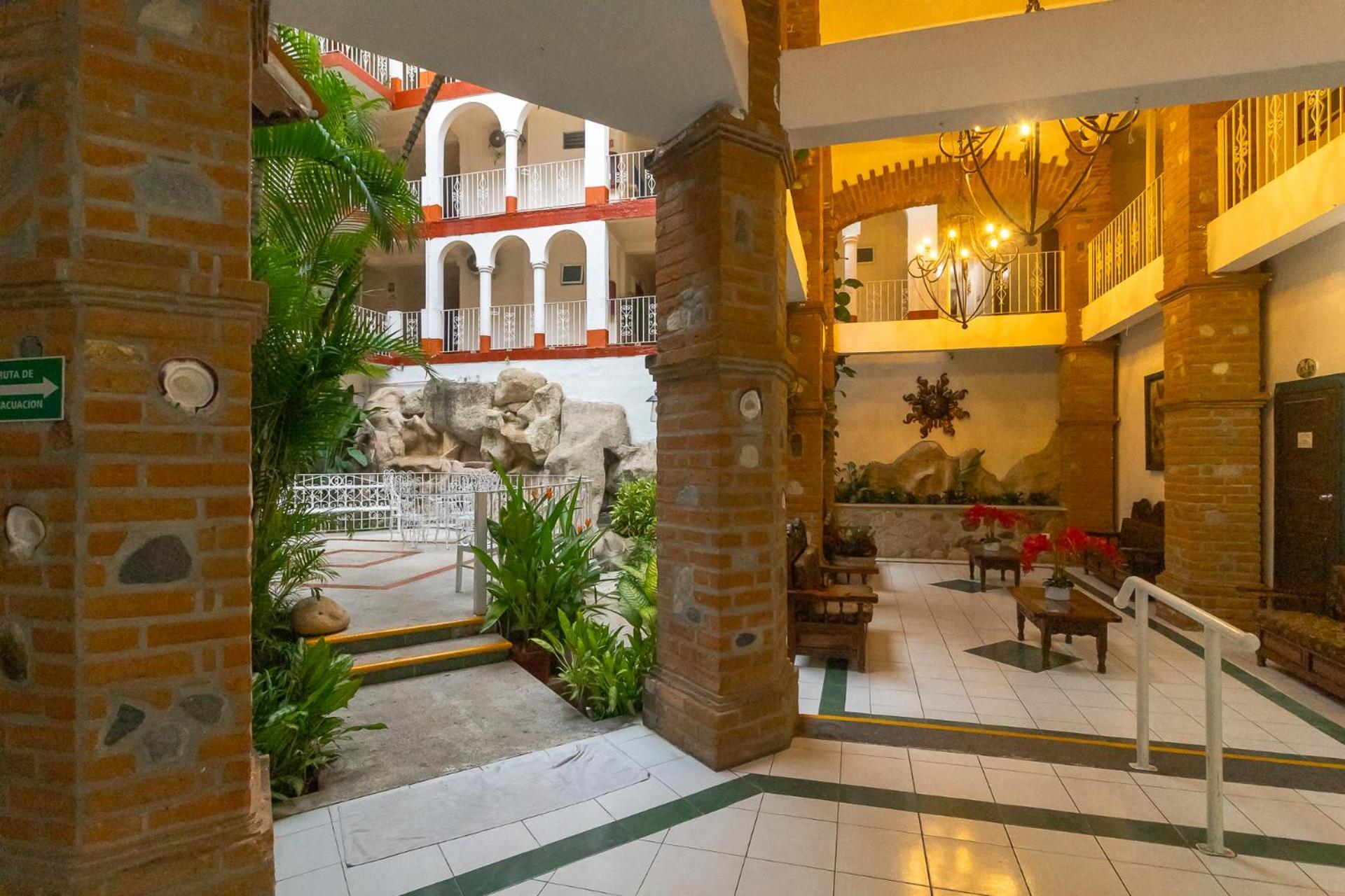 Hotel Encino Malecon Centro Puerto Vallarta Exterior photo
