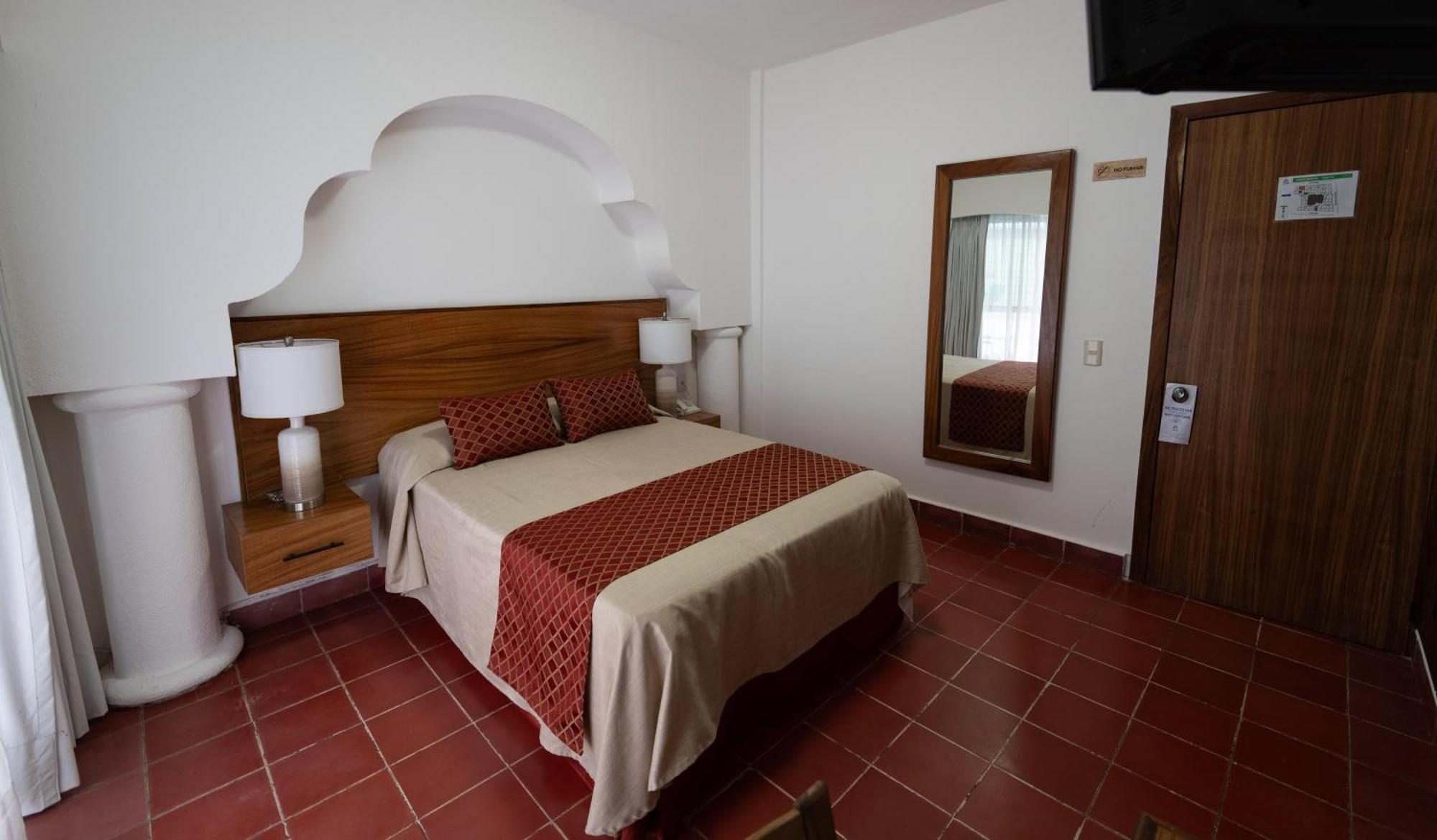 Hotel Encino Malecon Centro Puerto Vallarta Room photo