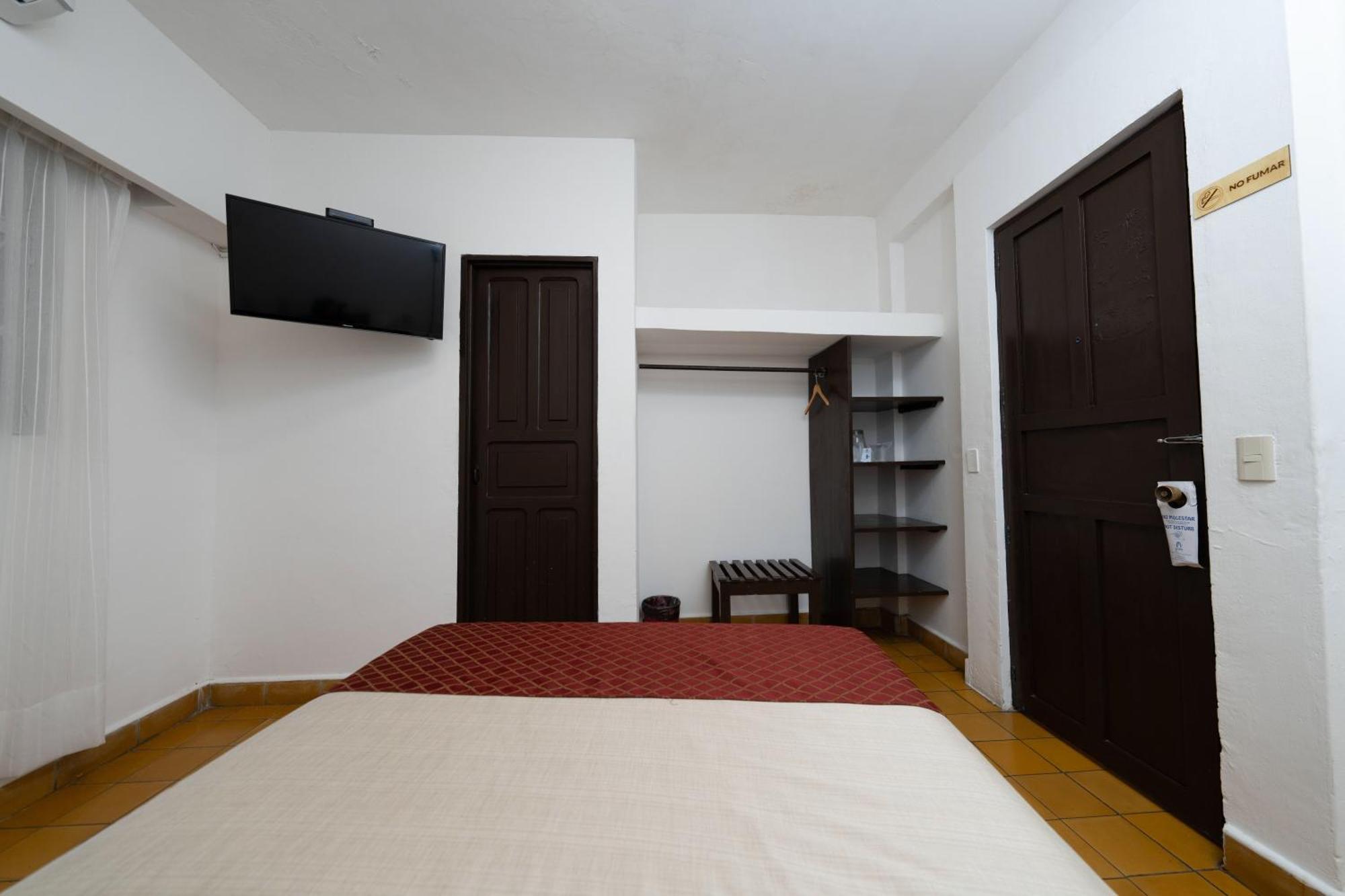Hotel Encino Malecon Centro Puerto Vallarta Room photo