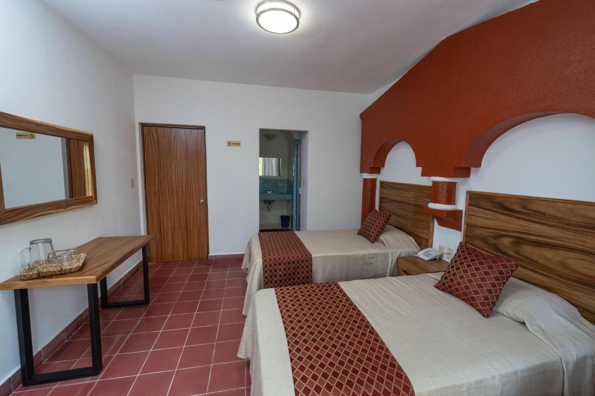 Hotel Encino Malecon Centro Puerto Vallarta Room photo