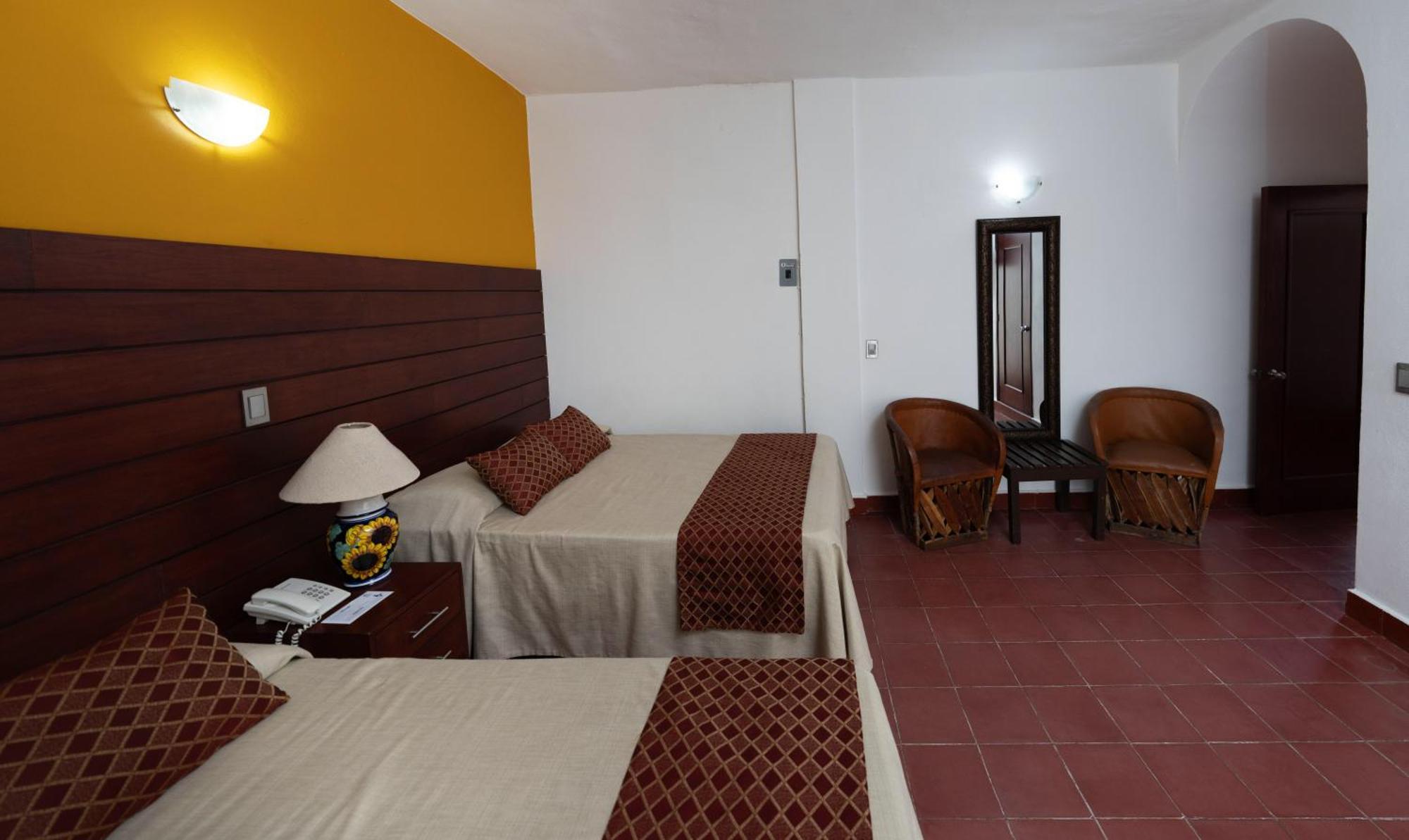 Hotel Encino Malecon Centro Puerto Vallarta Room photo