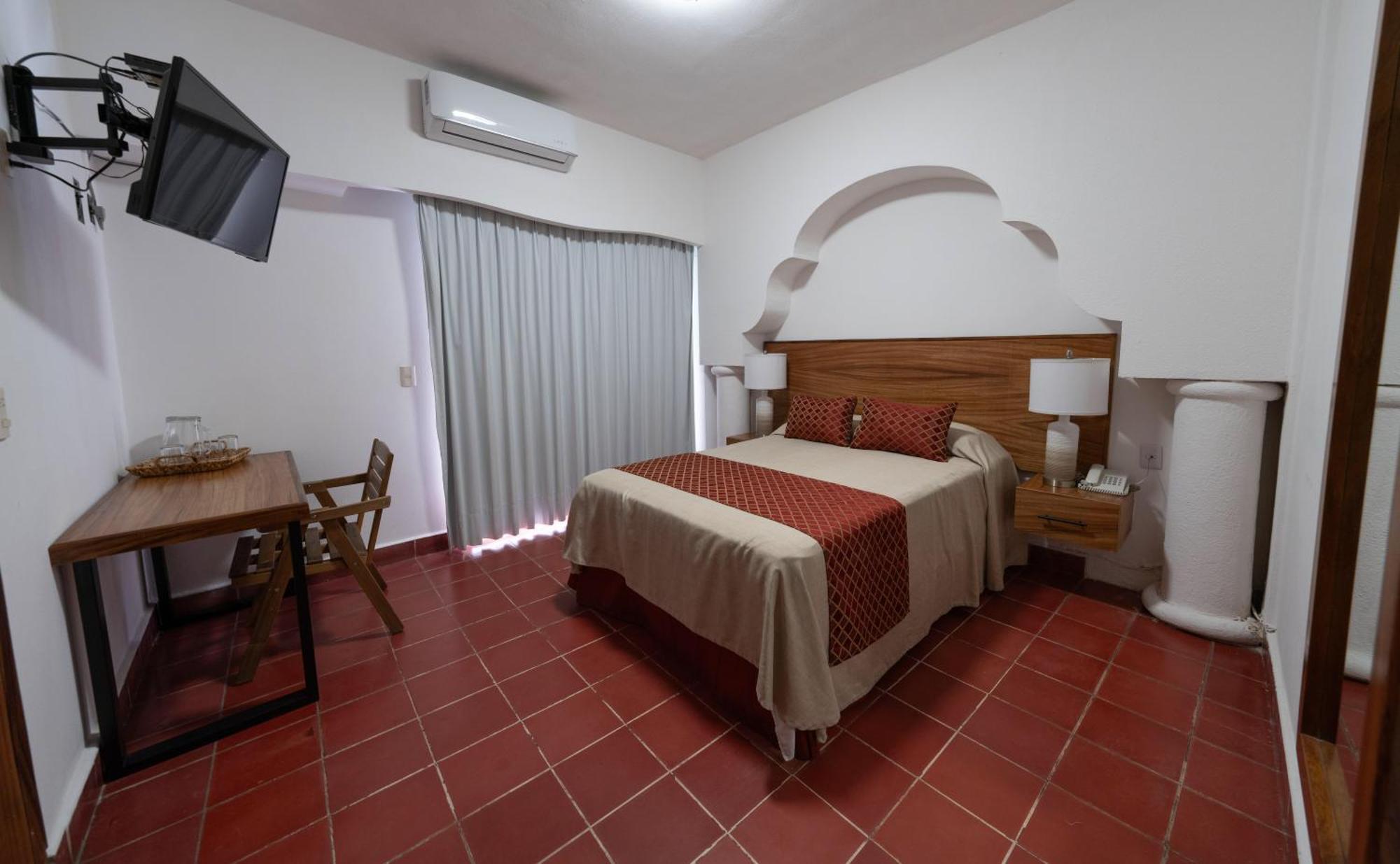 Hotel Encino Malecon Centro Puerto Vallarta Room photo