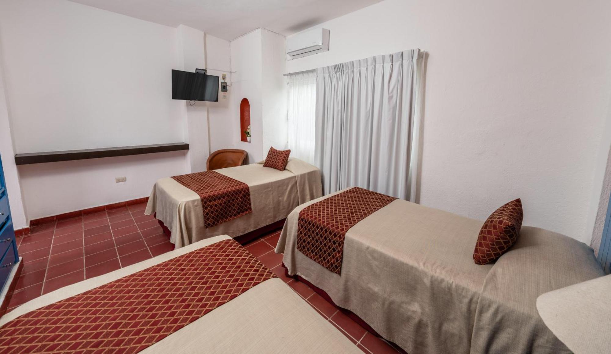 Hotel Encino Malecon Centro Puerto Vallarta Room photo