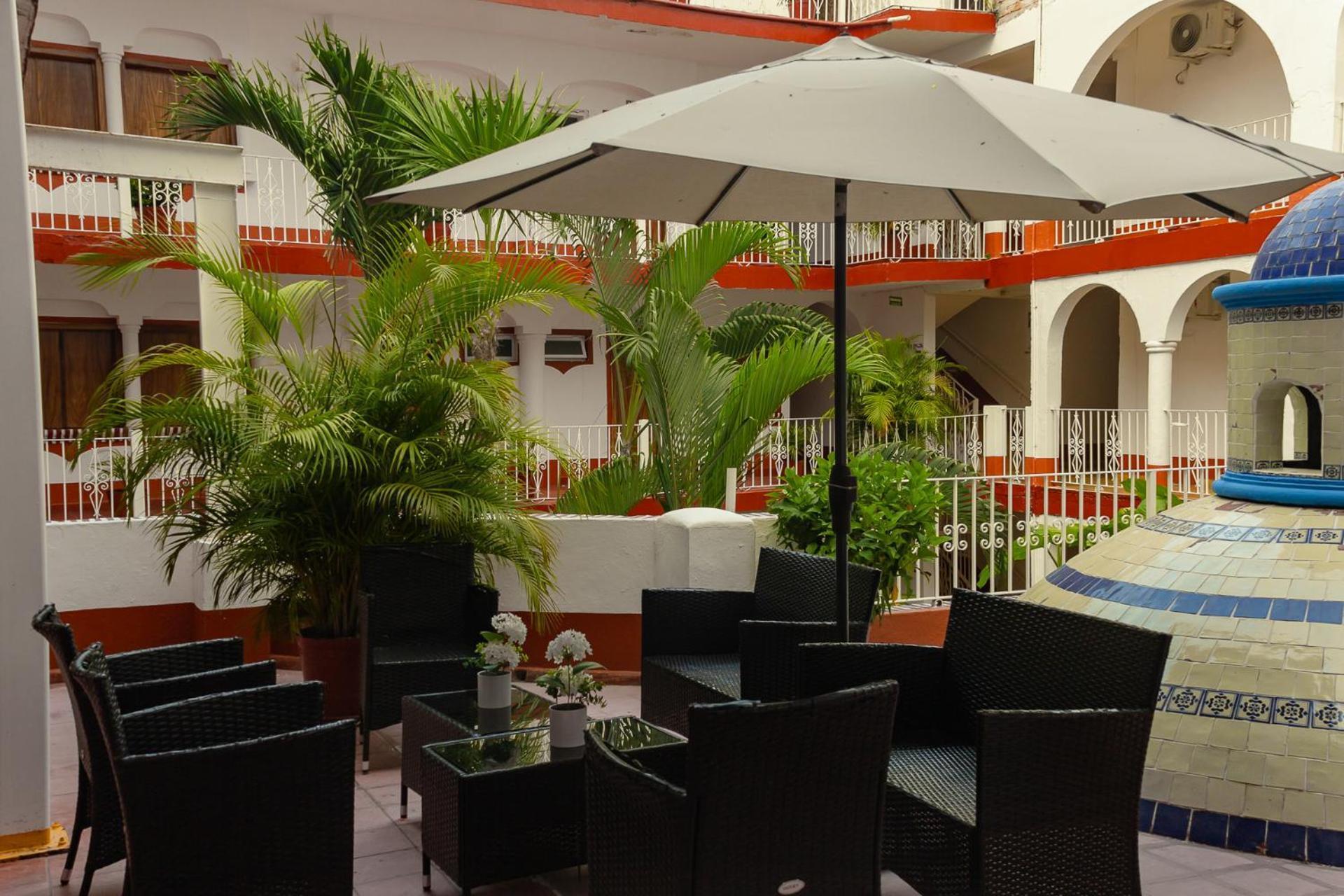 Hotel Encino Malecon Centro Puerto Vallarta Exterior photo